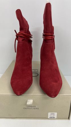 NIB Urban Outfitters CARLA Slouch Boot Size 9 - Burgundy