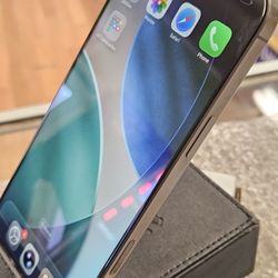 Near FLAWLESS condition Apple iPhone 16 PRO MAX 512GB Factory Unlocked 