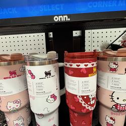 Stanley’s& starbucks bear cup!