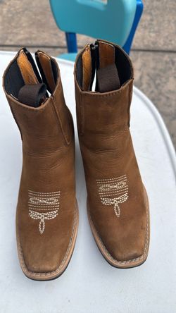 Botas de niña