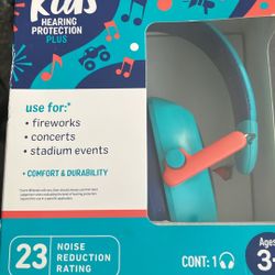 Three years and above kids soundproof headphones