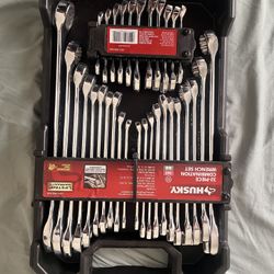 HUSKY 32 Piece Combination Wrench Set