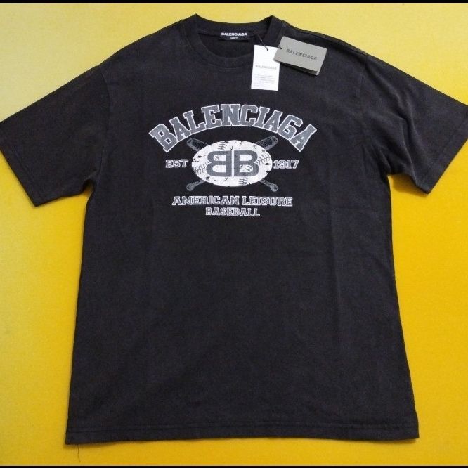 Balenciaga Maison Fondee Tee for Sale in Lawrenceville, GA - OfferUp