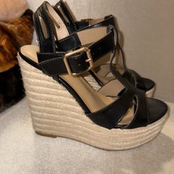 Black Wedges