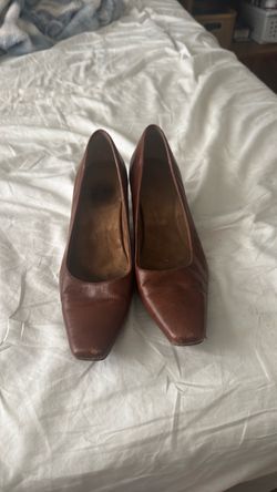Brown Leather Square-Toe Heels Size 8