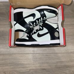 Nike Dunk Hi