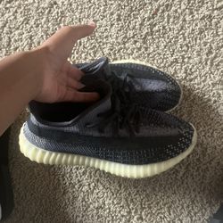 adidas Yeezy Boost 350 V2 Carbon