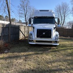 2006 Volvo Truck