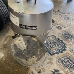Old Smokey BBQ Pit