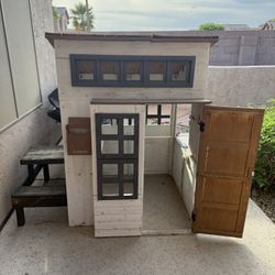 Kidcraft Modern Playhouse