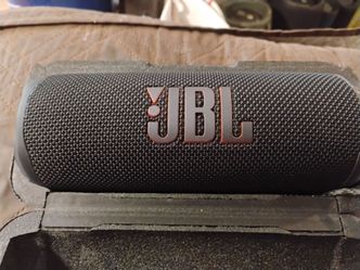 JBL flip 6 wireless Bluetooth speaker (black)