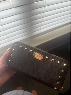 Michael Kors wallet