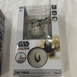 Mandalorian Helicopter Flying Figure IR Helicopter.