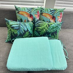$35 Summer Pillows And Seat Cushions For Chairs 