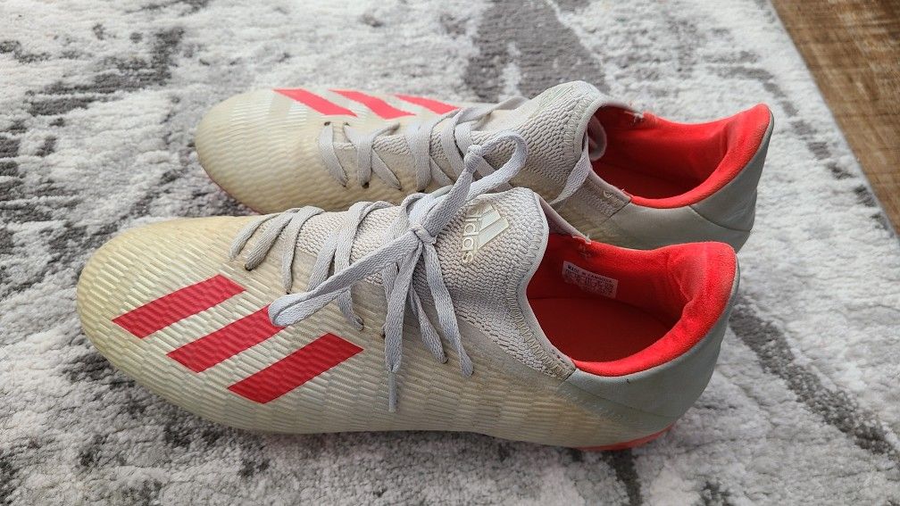 Soccer Shoes (Size 9.5)