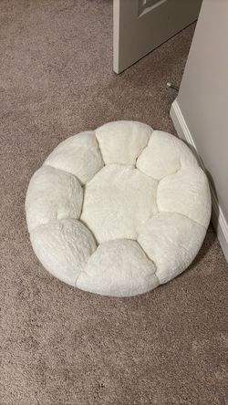 Round Plush Pet Bed-Give best offer