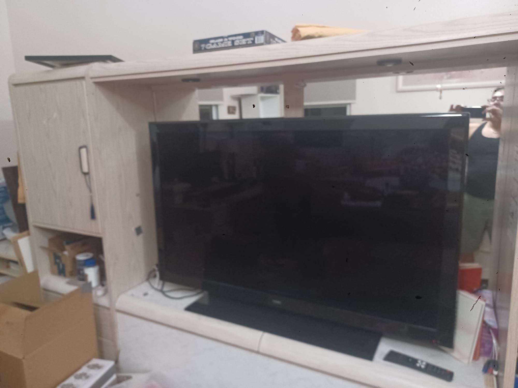 59 Inch TV - Viore