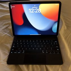 Apple IPad Air 5th Generation and Magic Keyboard