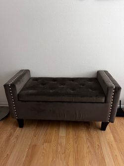 Storage ottoman