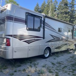 2008 Monarch Monaco Motorhome 