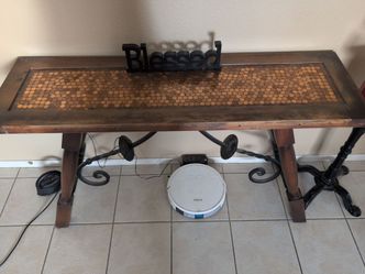 Entrance Penny table