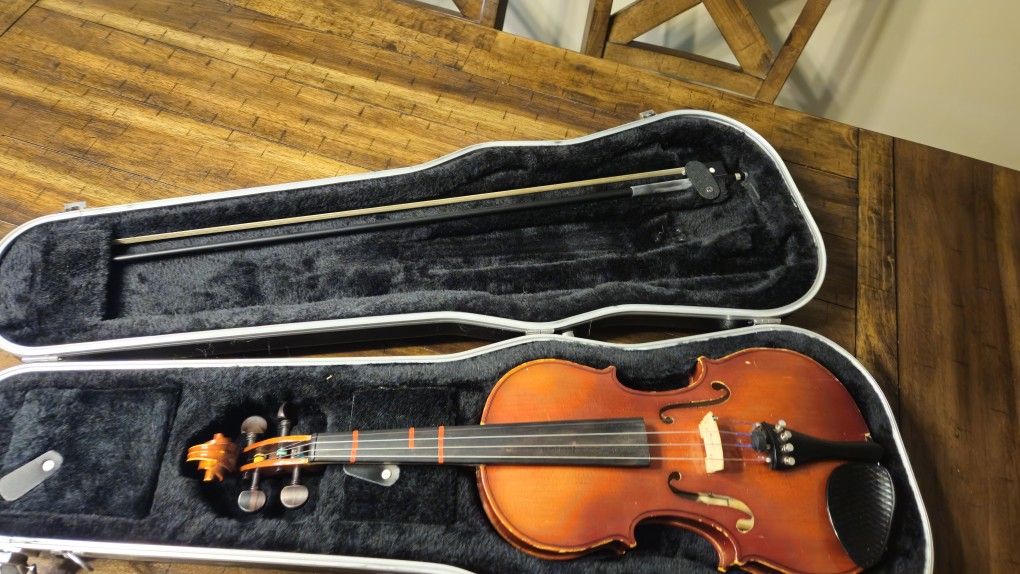 Franz Mueller Violin And Gator Hard Case With Bow