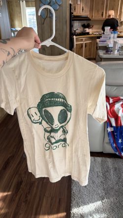 Alien Graphic Tee Shirt