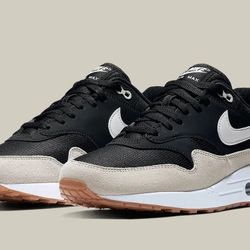 Air Max 1 “Black Light Bone” Size 13 