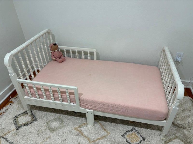 Toddler Bed Frame - White, Jenny Lind