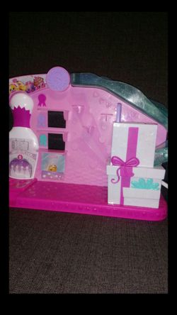 Shopkins party game arcade