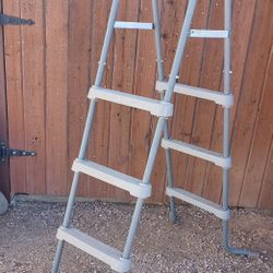 Pool Ladder