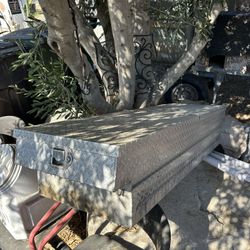 Truck Bed Tool Box