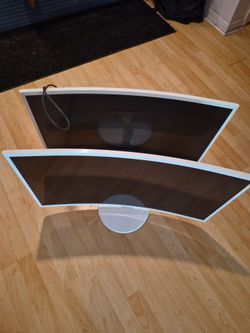 2 Samsung 32" Curve PC monitors