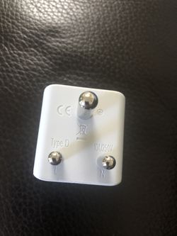 Travel adaptor outlet