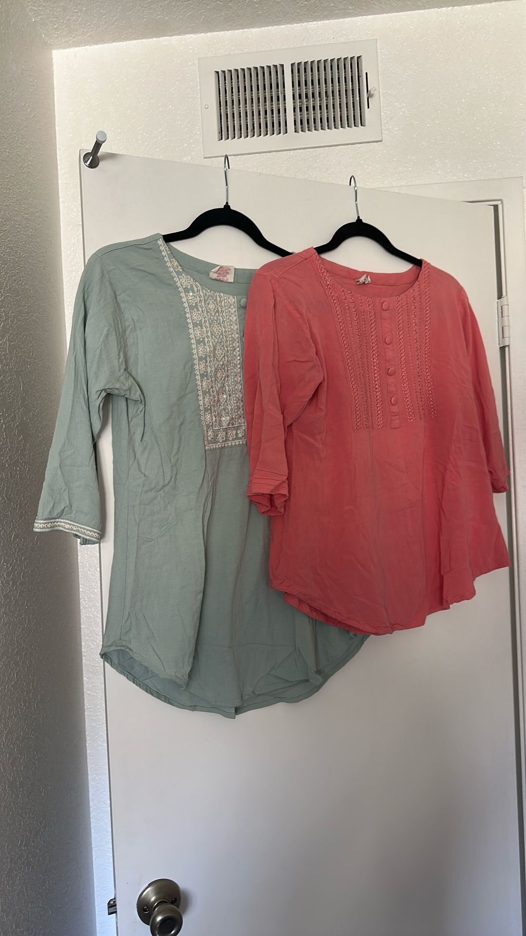 2 Stretchable Top