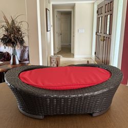 Beautiful Luxury Rattan/Wicker Pet  Bed  Medium/Large. Designed In California. Shipping Avail.
