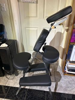 Portable massage/tattoo chair
