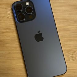 iPhone 15 Pro Max. 256GB Fully Unlocked 