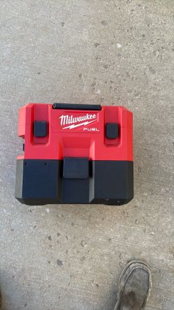 Milwaukee  vacuum