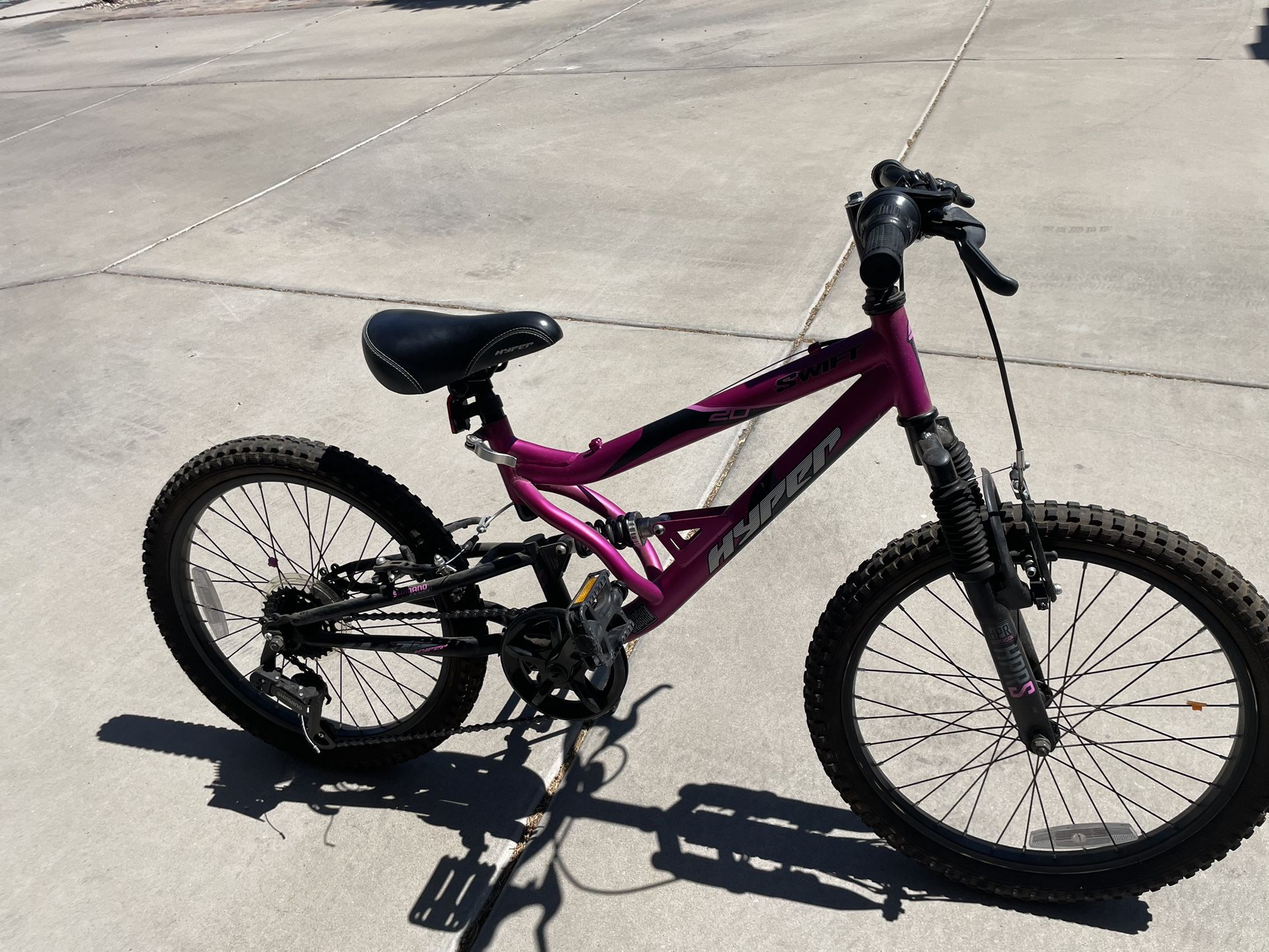 Girls Bike 20in 