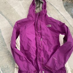 The North Face HyVent Waterproof Rain Jacket Women's Sz Small Fuchsia. Make an offer! 