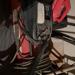 25 Gallon Compressor 