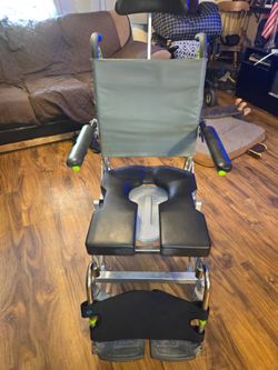 Raz shower comode chair