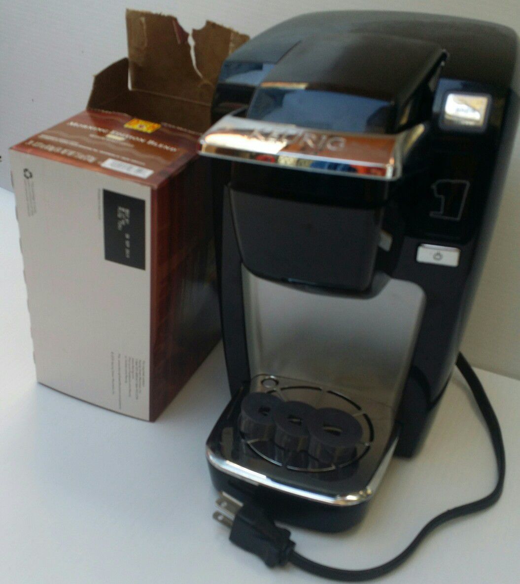 25.00 -Keurig K10 Mini Plus Coffee Maker Brewing System --Black color with chrome looking accents...