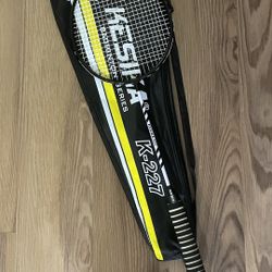 badminton racket with carrying bag