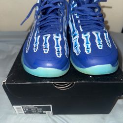 Kobe 5 X-Ray size 7.5