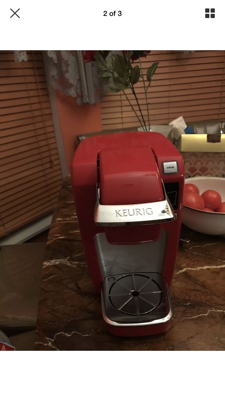 Keurig K10 Mini plus Coffee Maker Brewing System Red
