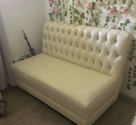 Loveseat white