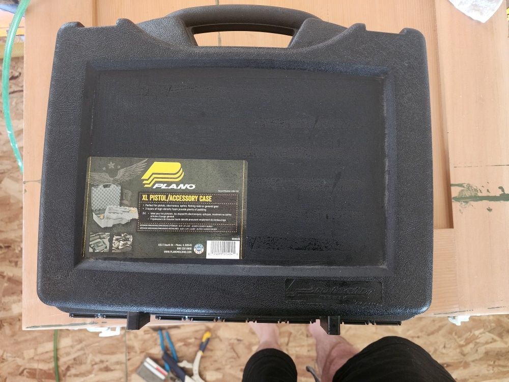 Plano Case