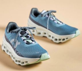 On Running Cloudmonster Sneakers